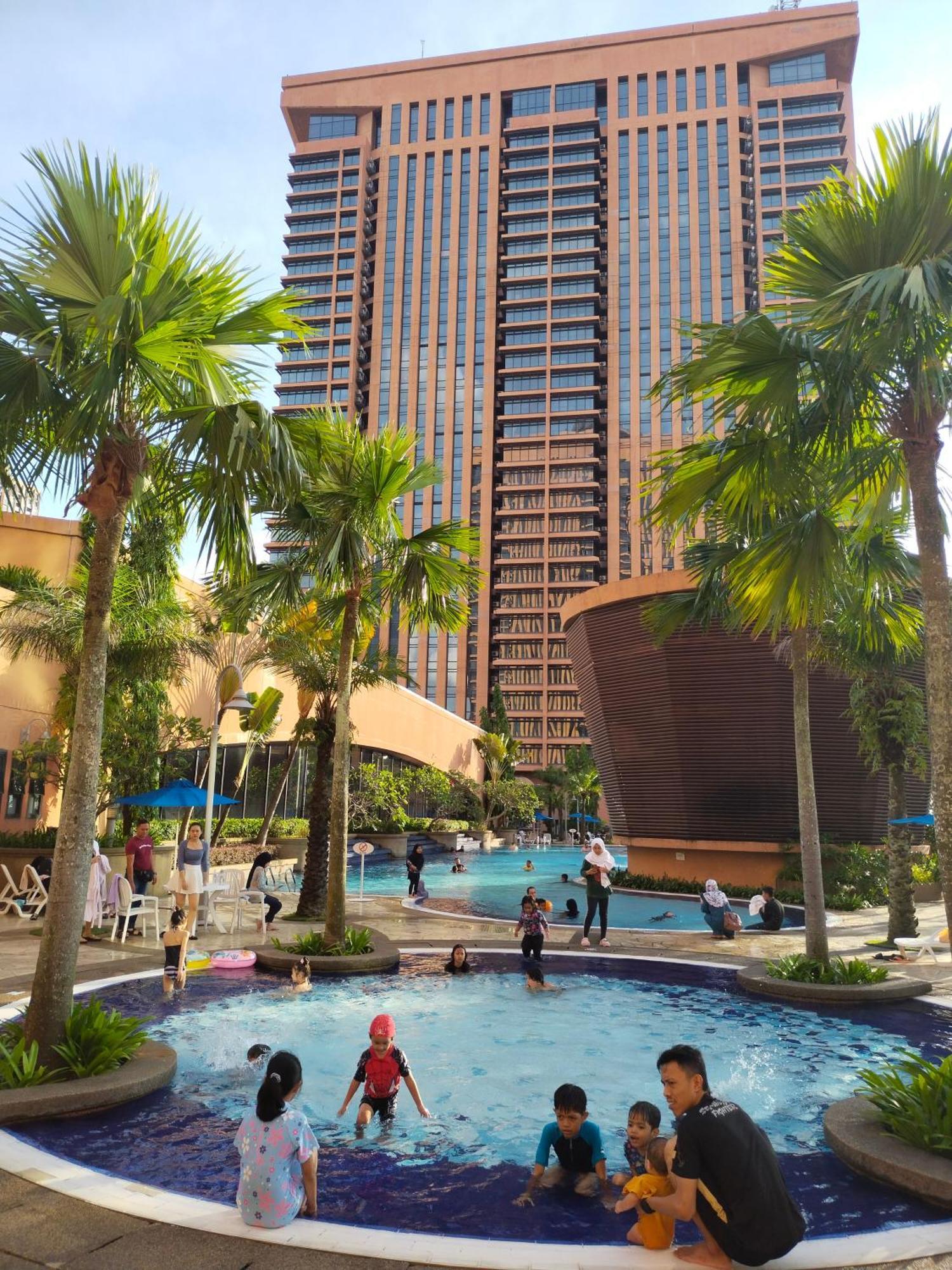 Berjaya Times Square Grand Service Suite Kuala Lumpur Luaran gambar